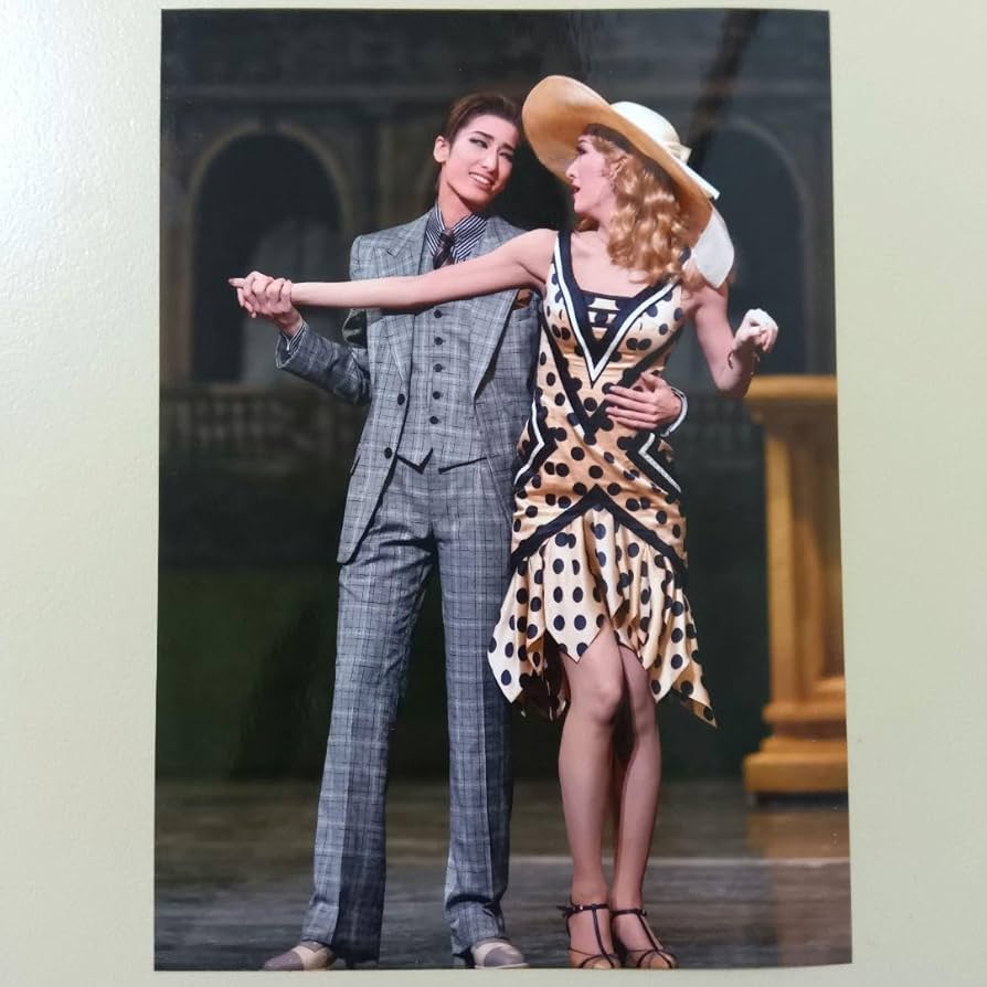 【新品未開封】NICE WORK 宝塚 BluRay 花組 Amazon.co.jp: 花組梅田芸術劇場公演 ブロードウェイ
